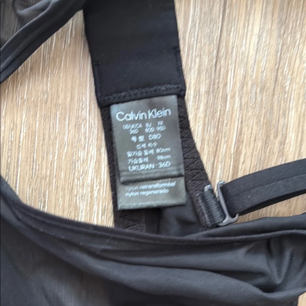 Calvin Klein Black Sheer Marquisette Unlined Plunge Bra Size 36D - Picture 2 of 3